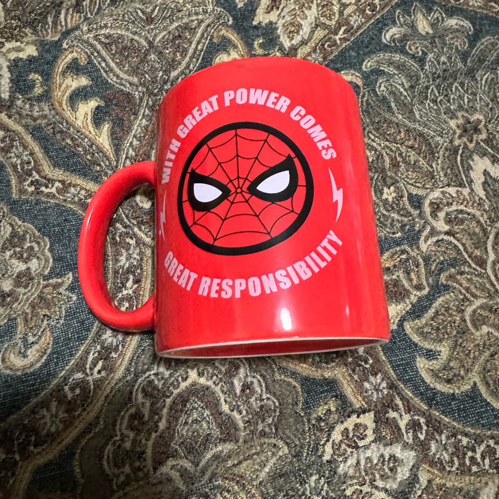 New Amazing Spider-Man Mug - Picture 2 of 3
